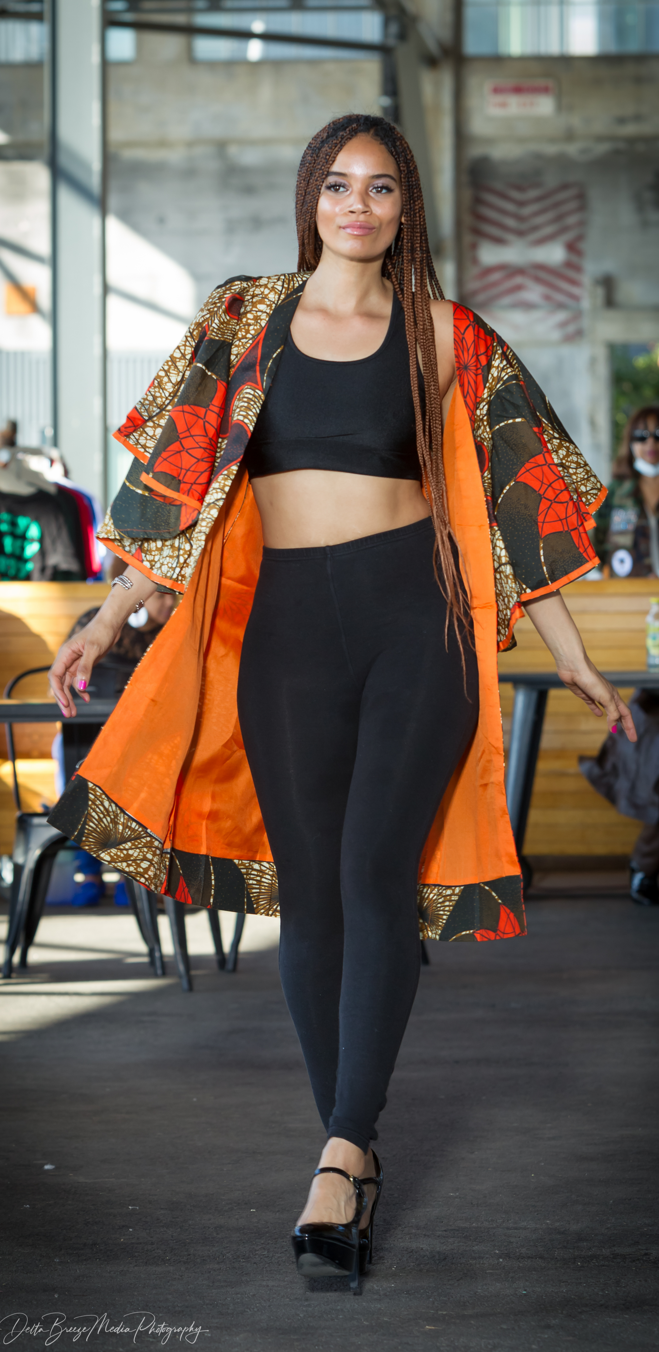 Suitable for women aged 19-65 Suitable scene: dating, coffee Material: Ankara quantity: 1 Style: Elegant Cotton material, soft and foldable, not easy to leave creases, suitable for ethnic style wear the most popular dress for elegant ladies
